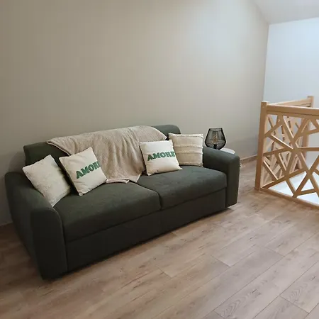 Au Bord De L'helpe *