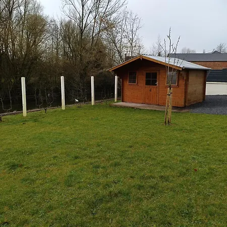 Au Bord De L'helpe *