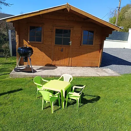 Au Bord De L'helpe *